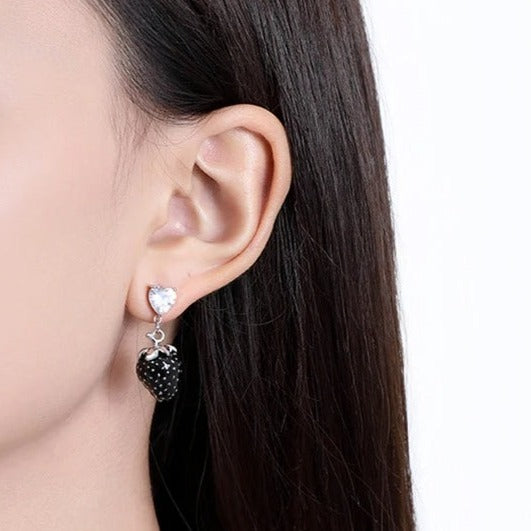 Par de Brincos Moranguinho Preto com Zircônia