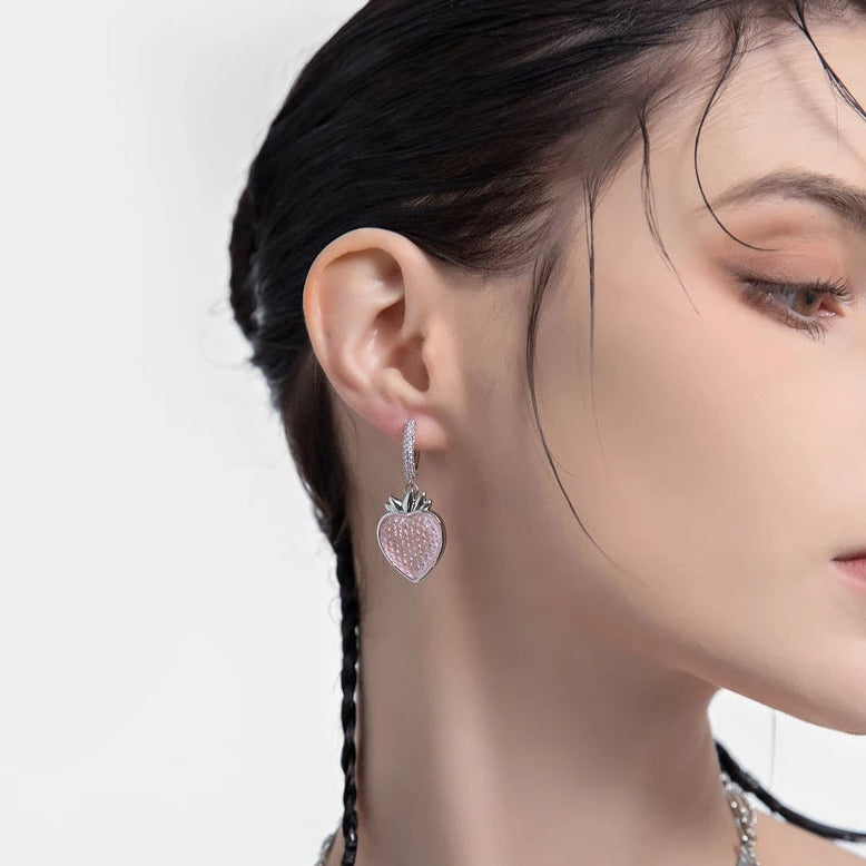 Par de Brincos Moranguinho com Zircônias